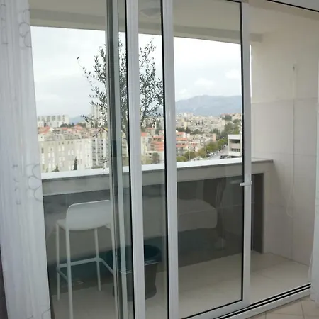 Apartament Papedoni *