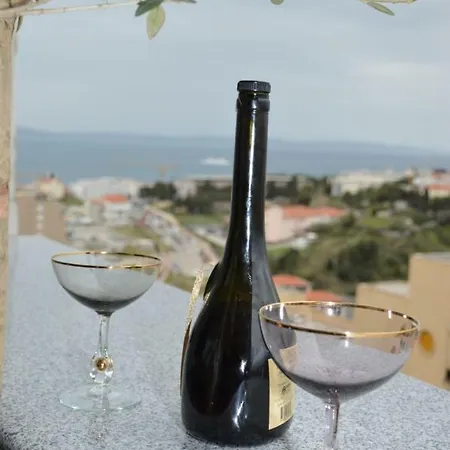 Papedoni 아파트 *