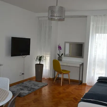 Appartement Papedoni *